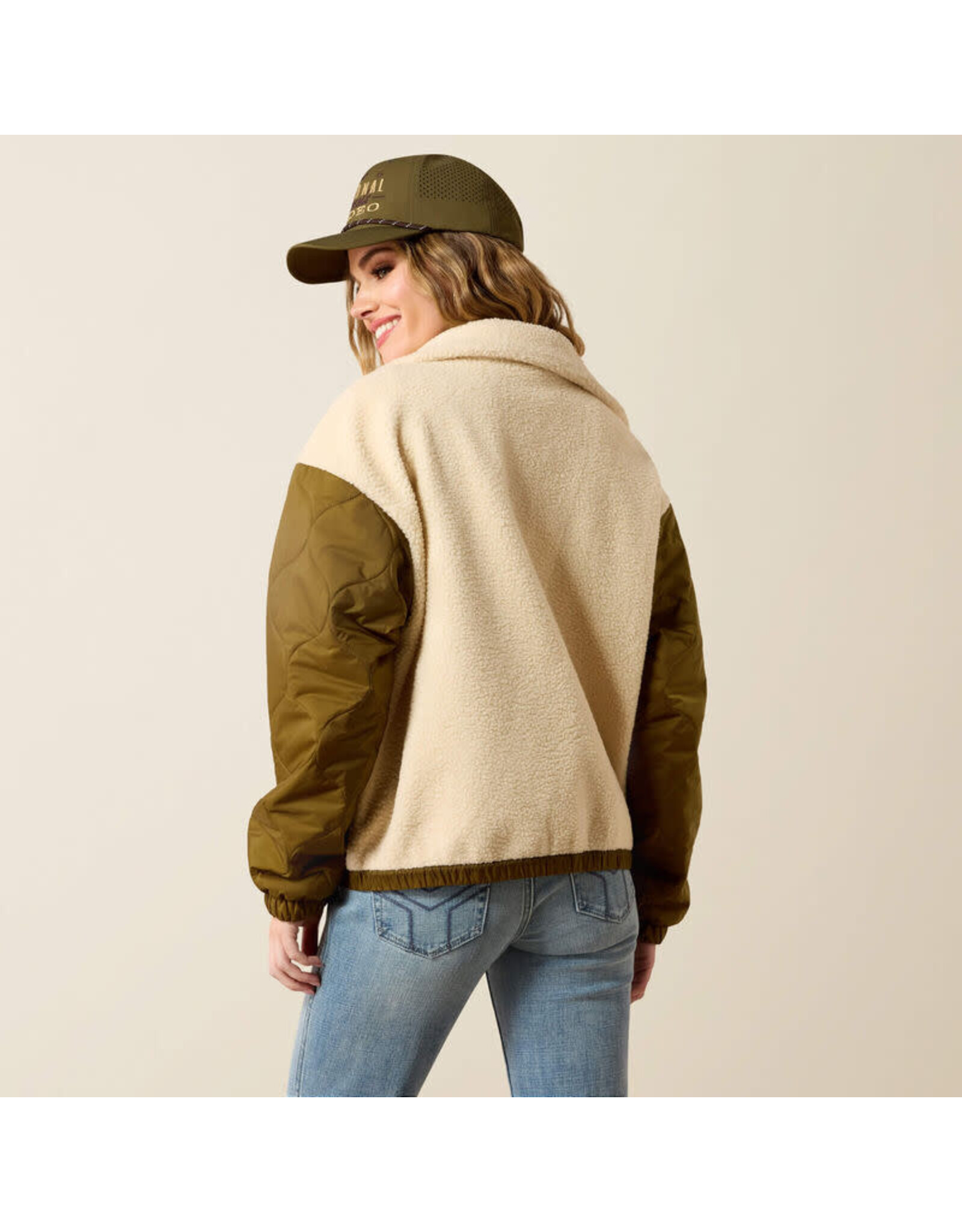 ARIAT JACKET WMS ARIAT SHERPA BLOCKED PARCHMENT MOSS GREEN