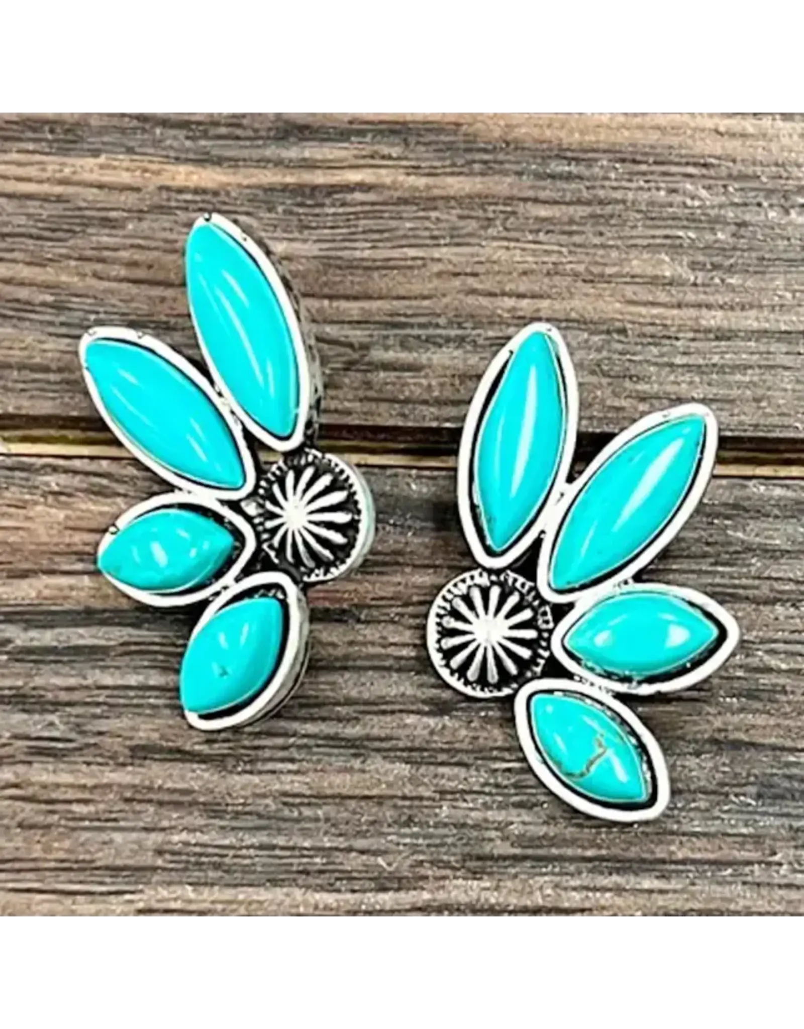 EARRING STUD 1/2 TURQUOISE FLOWER CONCHO CENTER