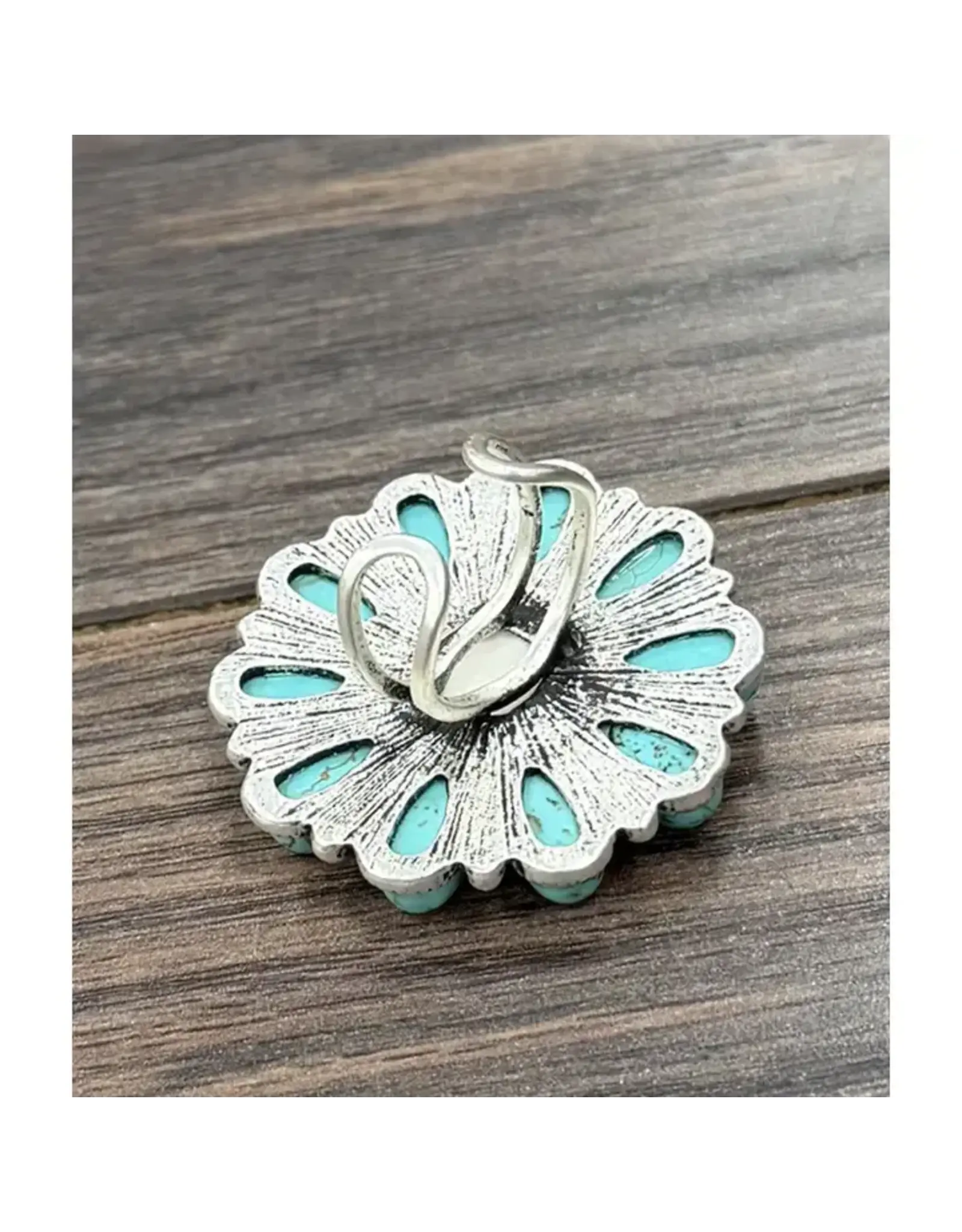 RING BIG TURQUOISE CONCHO WHITE CENTER