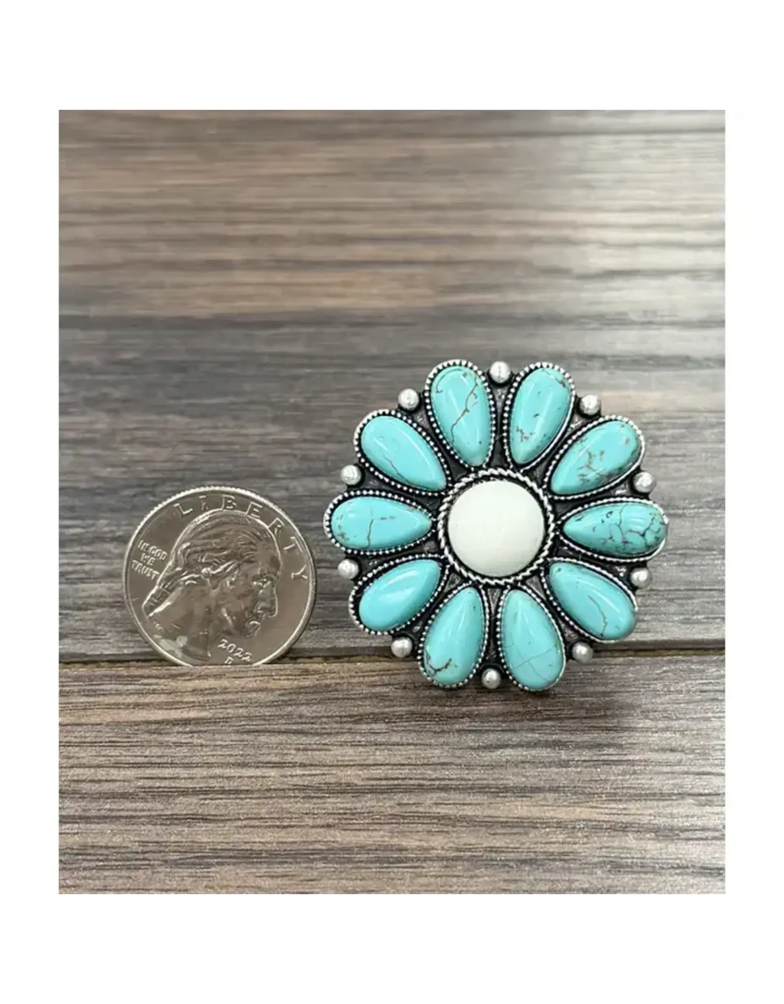 RING BIG TURQUOISE CONCHO WHITE CENTER