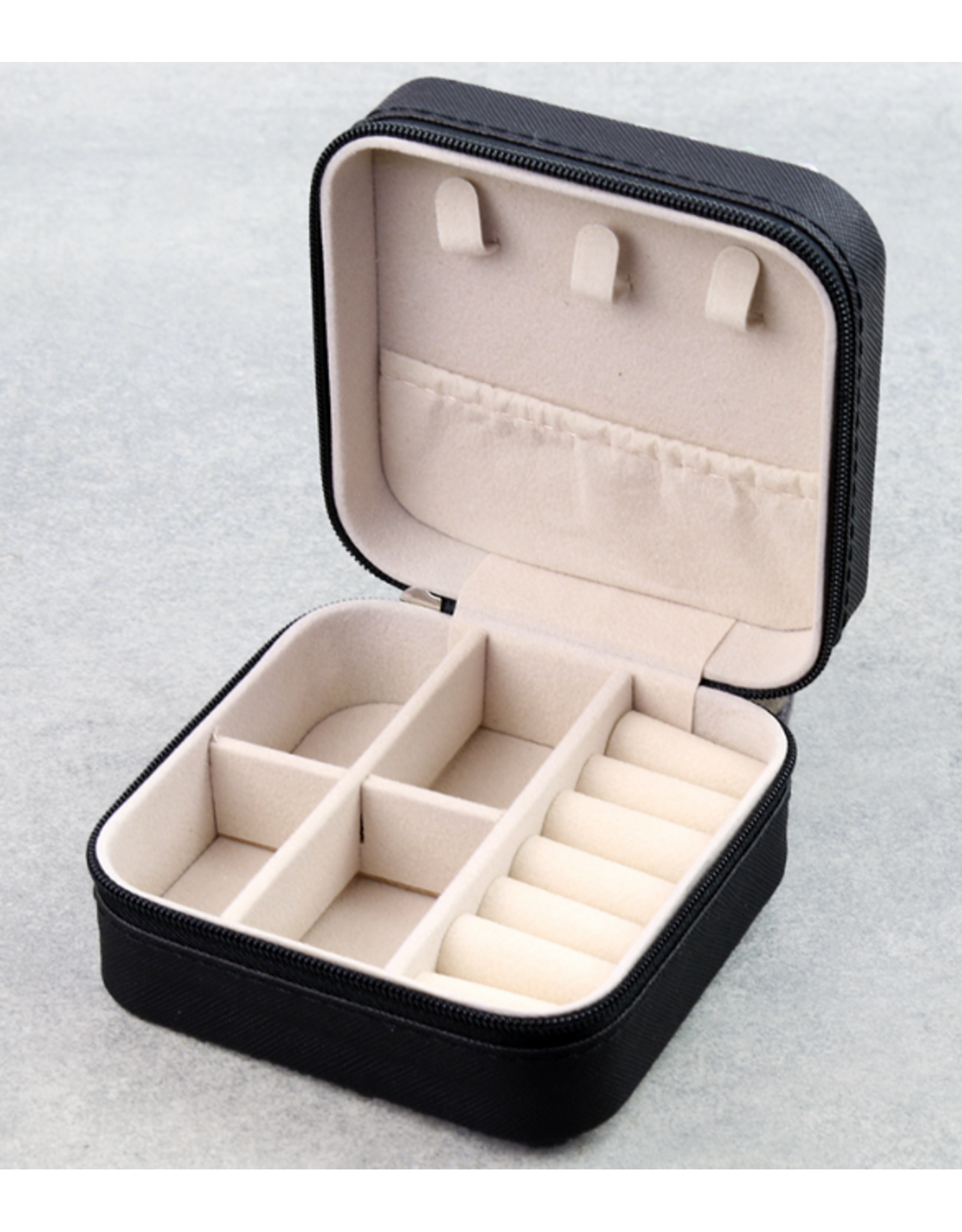 JEWELRY BOX TRAVEL CASE BEDAZZLED