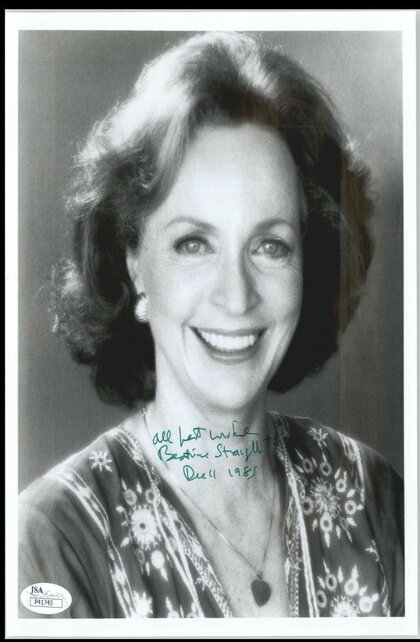 BEATRICE STRAIGHT ACTRESS (DECEASED) OSCAR WINNER SIGNED 8X10 JSA COA #P41745