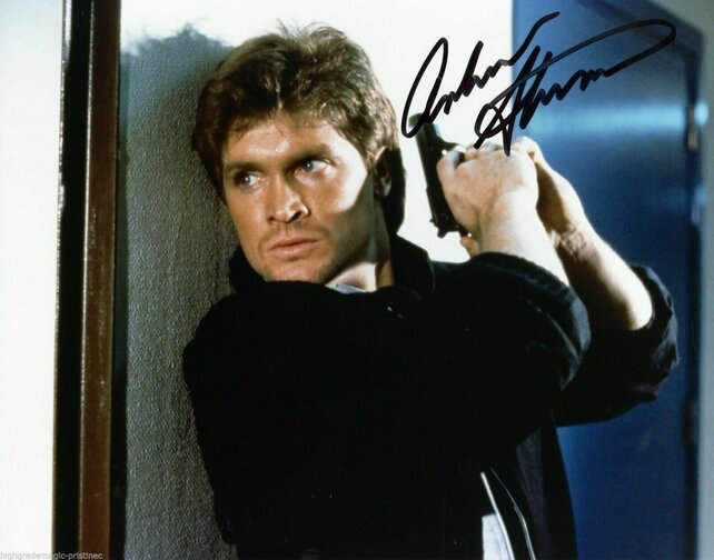 ANDREW STEVENS AUTOGRAPHED SIGNED 8X10 COLOR PRESS PHOTO WITH GUN