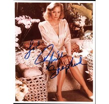 CYBILL SHEPHERD AUTOGRAPHED SIGNED 8X10 PHOTO LOOKING FINE WITH COA