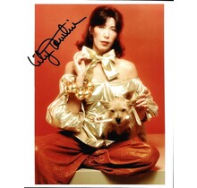 LILY TOMLIN SIGNED 8X10 PROMO PHOTO AUTOGRAPHED WITH LITTLE DOGGY COA