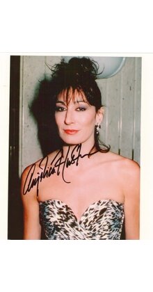 ANJELICA HUSTON OSCAR WINNER "PRIZZI'S HONOR" AUTOGRAPHED 8X10 WITH COA