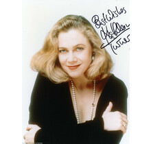 KATHLEEN TURNER AUTOGRAPHED SIGNED 8X10 POSING WITH PEARLS IN BLACK