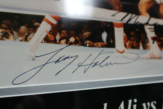 MUHAMMAD ALI  ALI VS FOREMAN SIGNED BY BOTH !! THE ROPE-A-DOPE FIGHT !