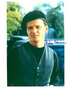 AIDAN QUINN AUTOGRAPHED SIGNED 8X10 WEARING BERET HAT. WITH COA