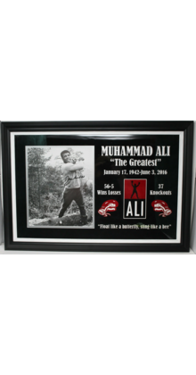MUHAMMAD ALI IN TRAINING SWINGING A BIG AXE. SIGNED ! FRAMED