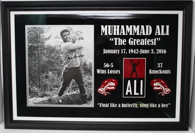 MUHAMMAD ALI IN TRAINING SWINGING A BIG AXE. SIGNED ! FRAMED