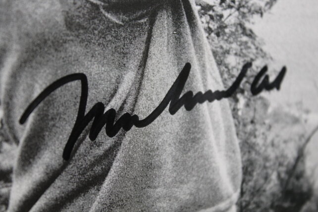 MUHAMMAD ALI IN TRAINING SWINGING A BIG AXE. SIGNED ! FRAMED