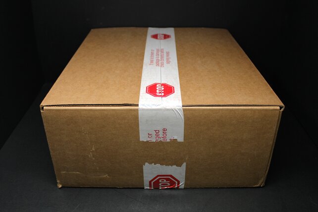 POKEMON SWORD & SHIELD FUSION STRIKE ELITE TRAINER 10 BOX CASE