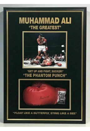 MUHAMMAD ALI  THE GREATEST SIGNED OFFICIAL EVERLAST GLOVE CUSTOM FRAME