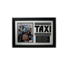 TAXI TV SHOW CAST  ANDY KAUFMAN, DANNY DeVITO SIGNED  RARE 1ST SEASON  PHOTO