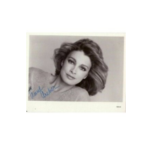 ANNE ARCHER, ACTRESS OSCAR WINNER LOOKING GORGEOUS 8X10 SIGNED WITH COA