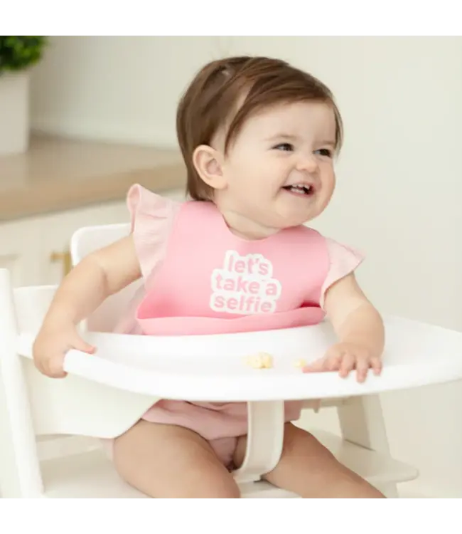 Lets Take a Selfie Wonder Bib