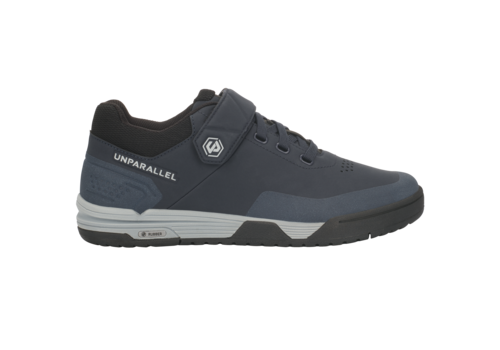 UnParallel W's Dust Up