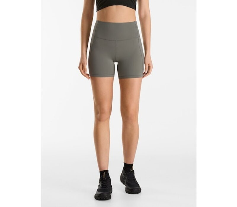 W's Essent High-Rise Short 5'