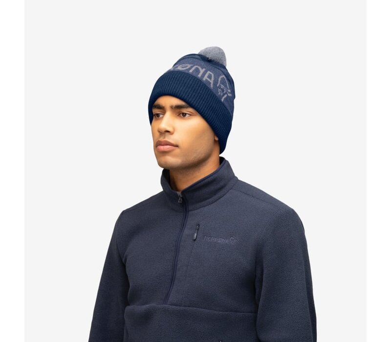 /29 heavy merinoUll logo Beanie