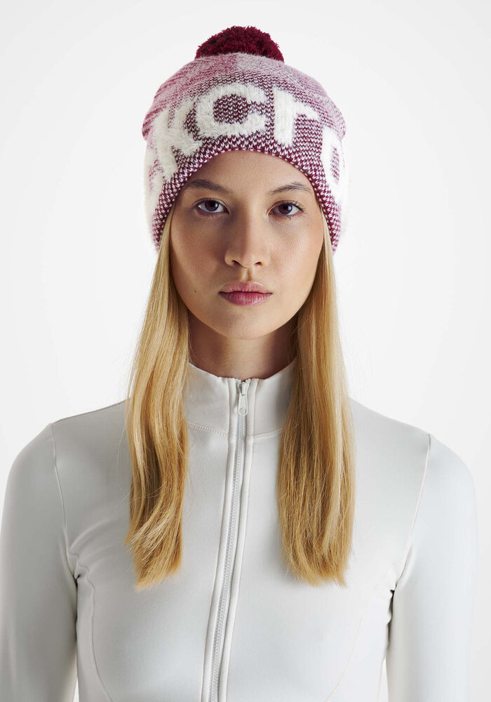 POM Beanie