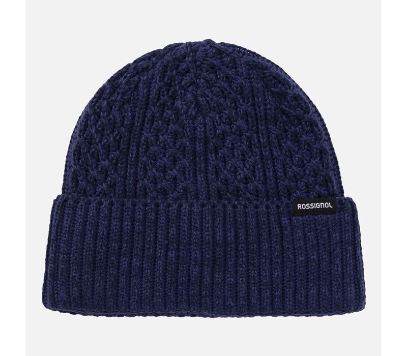 W's Alya Toque
