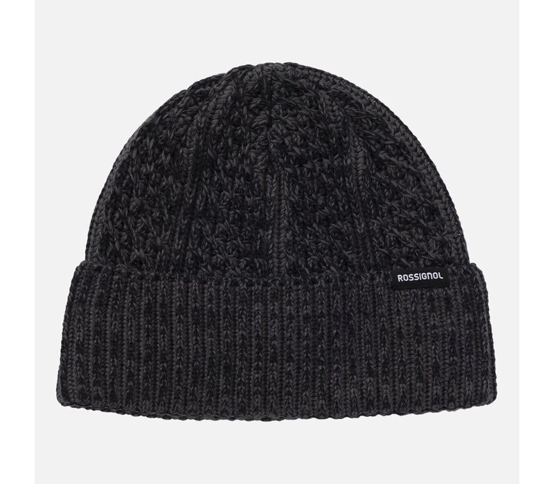 W's Alya Toque
