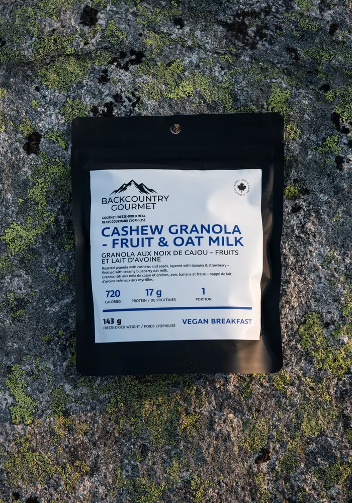 Granola, Oatmilk & Fruit