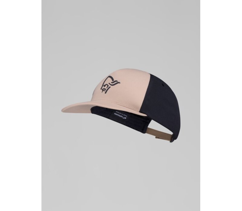 /29 tech trucker Cap