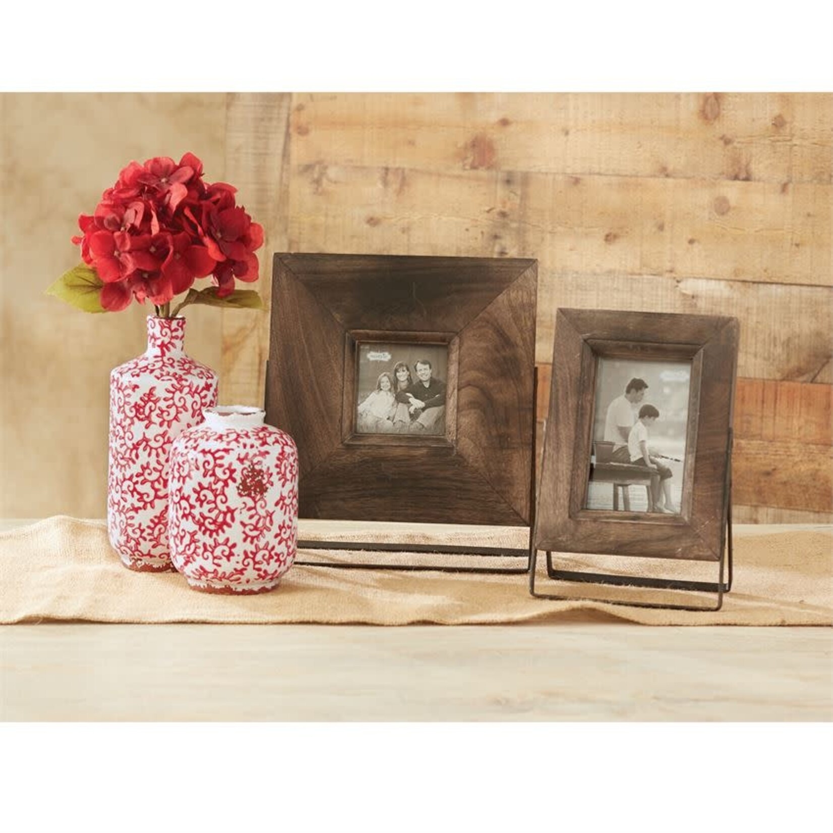 Mud Pie 4x6 Wood Frame on Stand