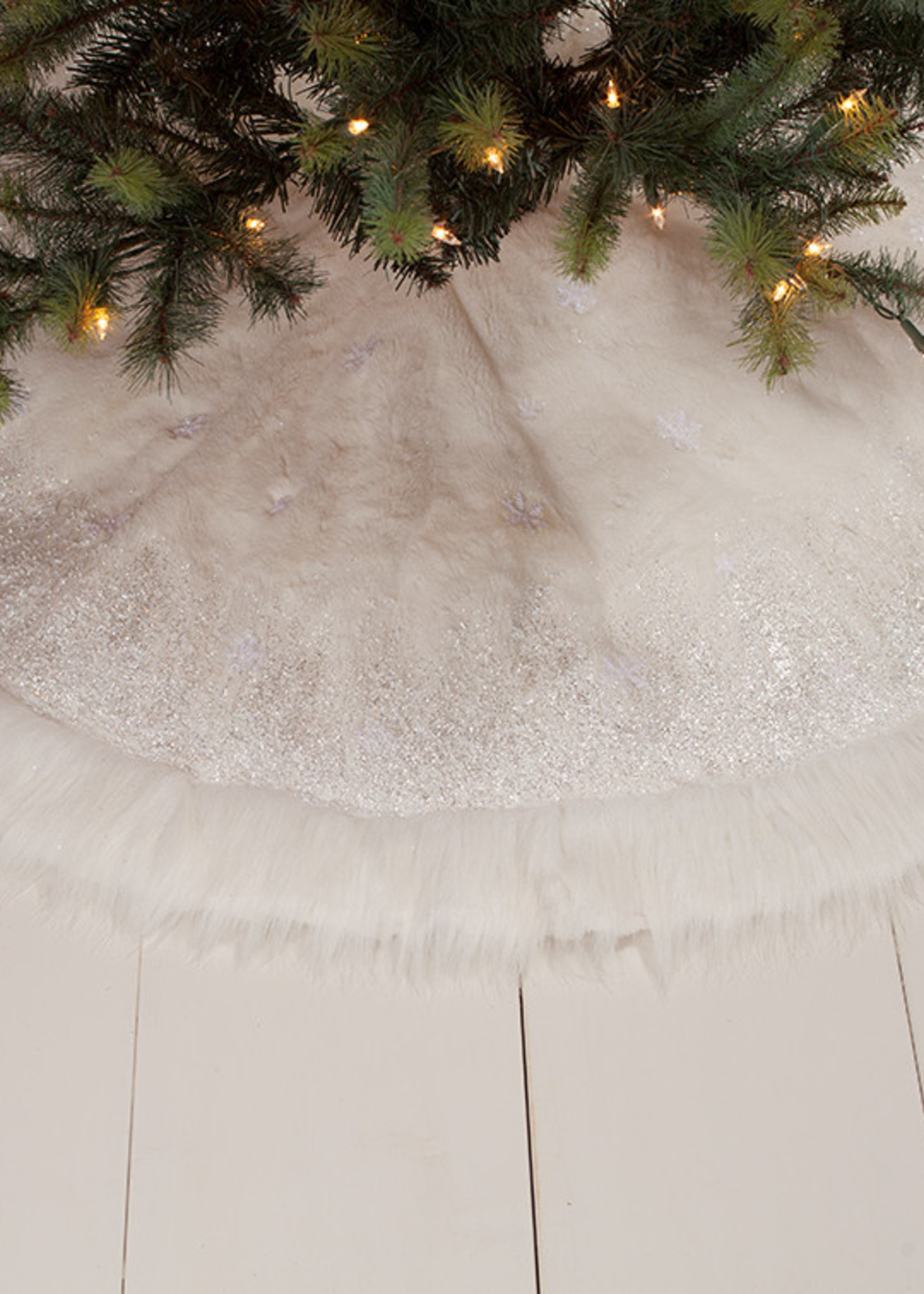 Bethany Lowe Designs Winter Snowflake Tree Skirt