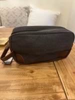 Mad Man Canvas and Leather Dopp Kit/ Black