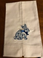 Peking Handicraft Chinoiserie Easter Bunny Hand Towel