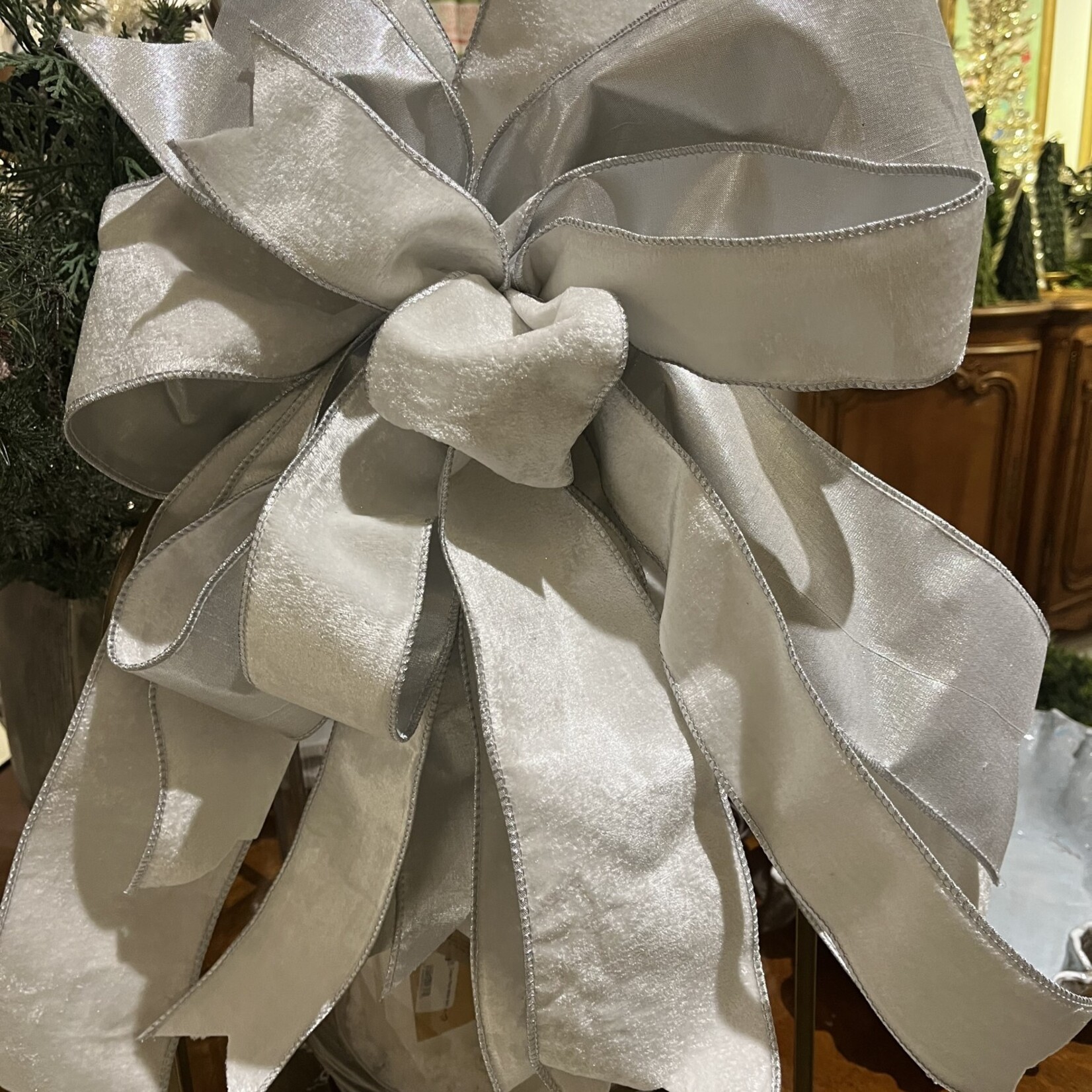 4" & 2.5" Ivory Velvet Metalic Back Ribbon
