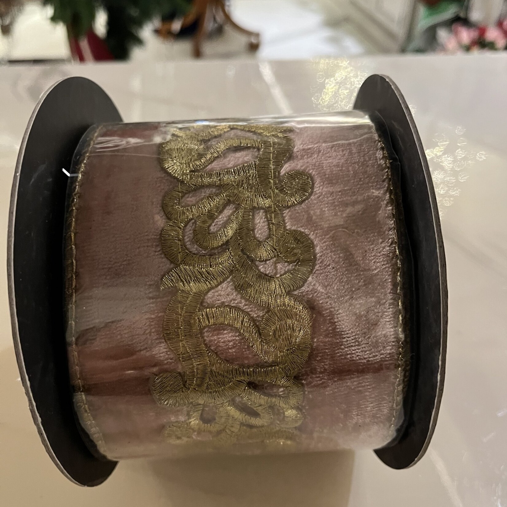 d.stevens Velvet Gold Scroll, Pink 4" x 5 Yards