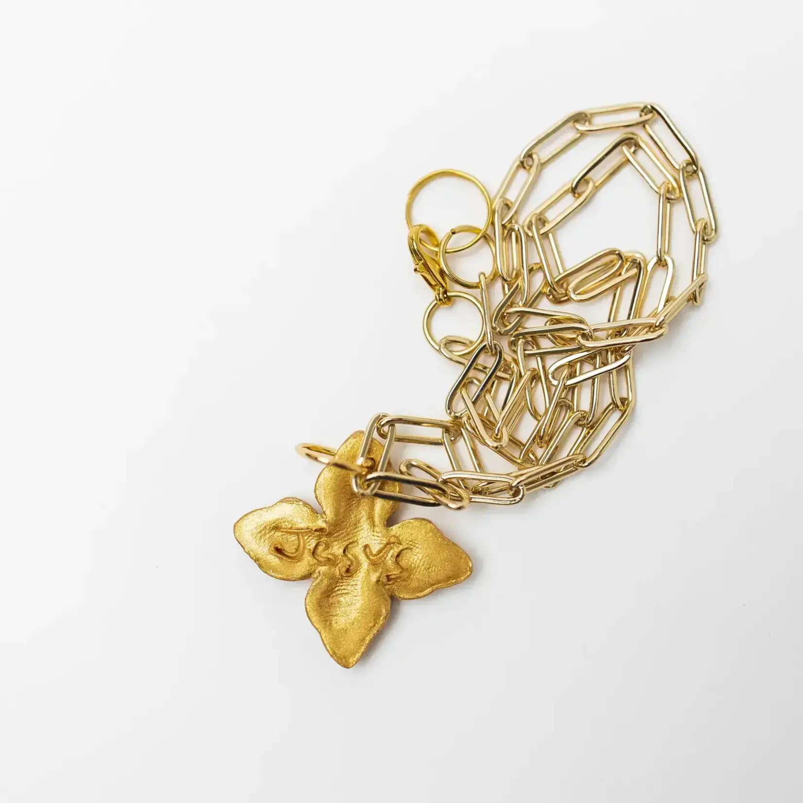 Hidden Truth Jewelry Small Gold Papercip Chain with Kait Cross