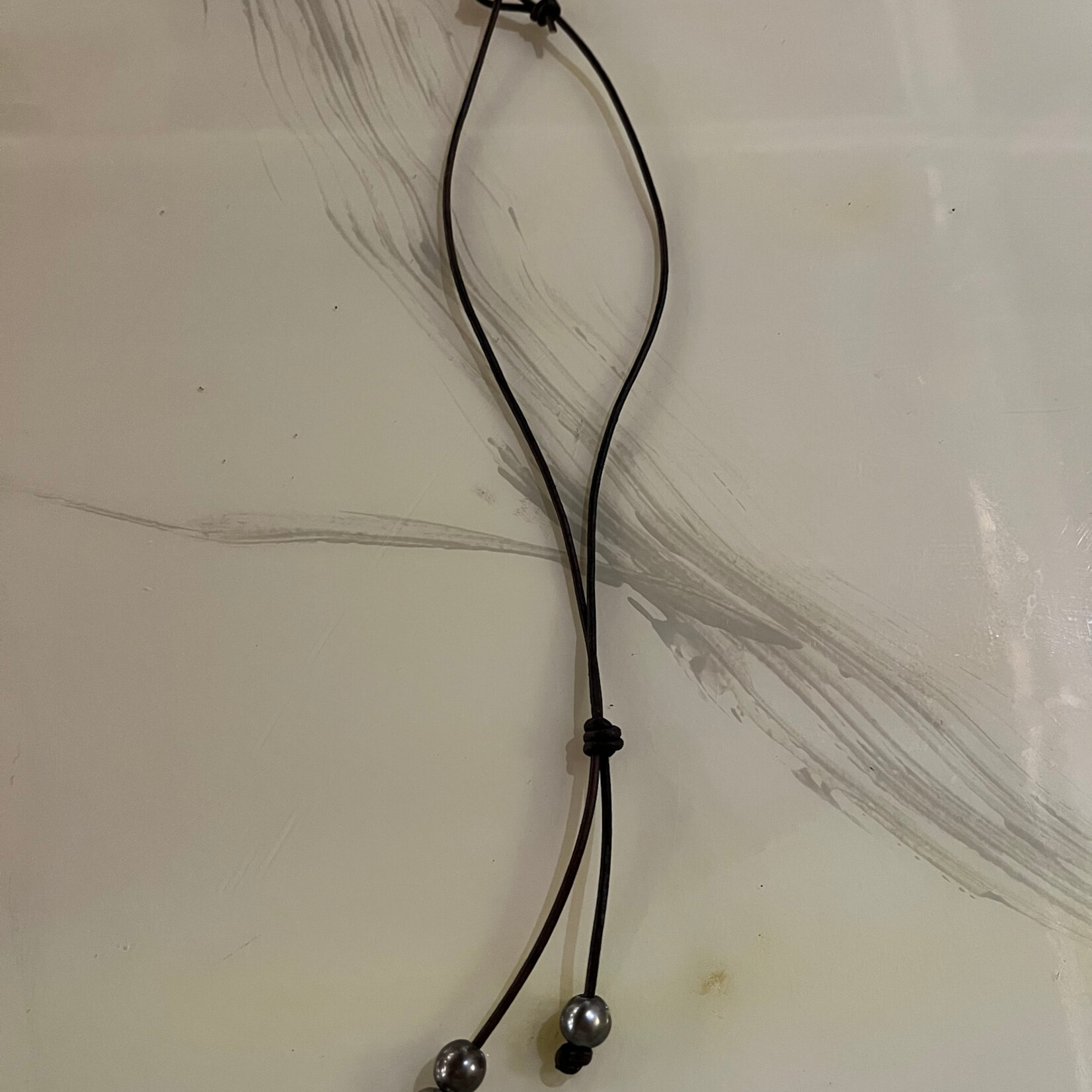 Coastal Courture FW Trio Peacock Pearl Lariat Necklace -Brown Leather