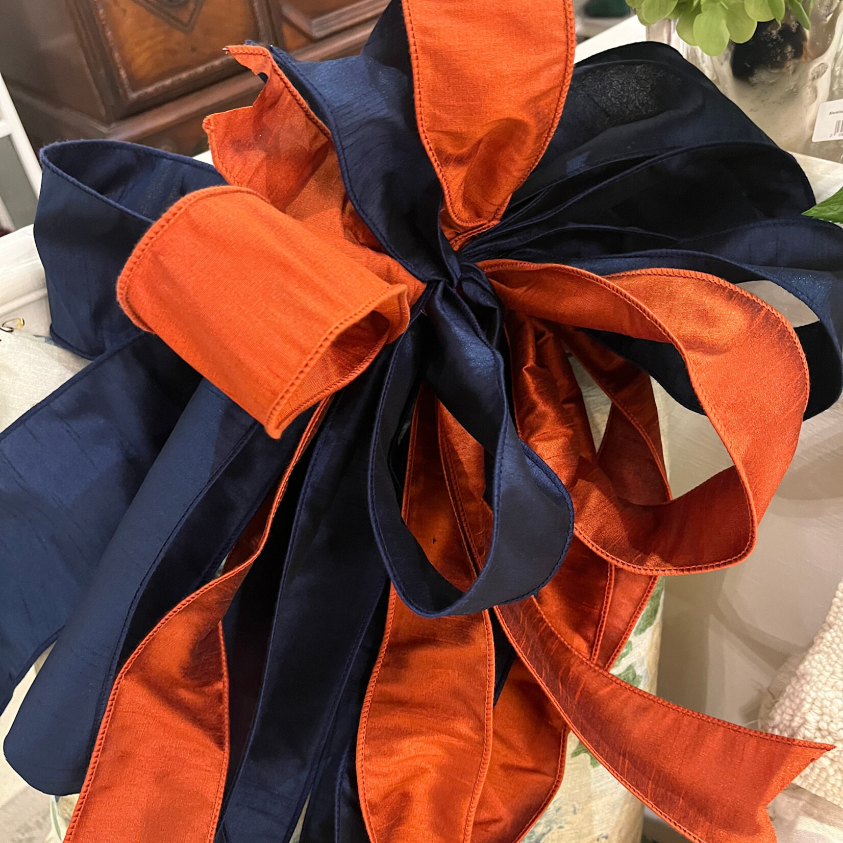 Auburn Bow