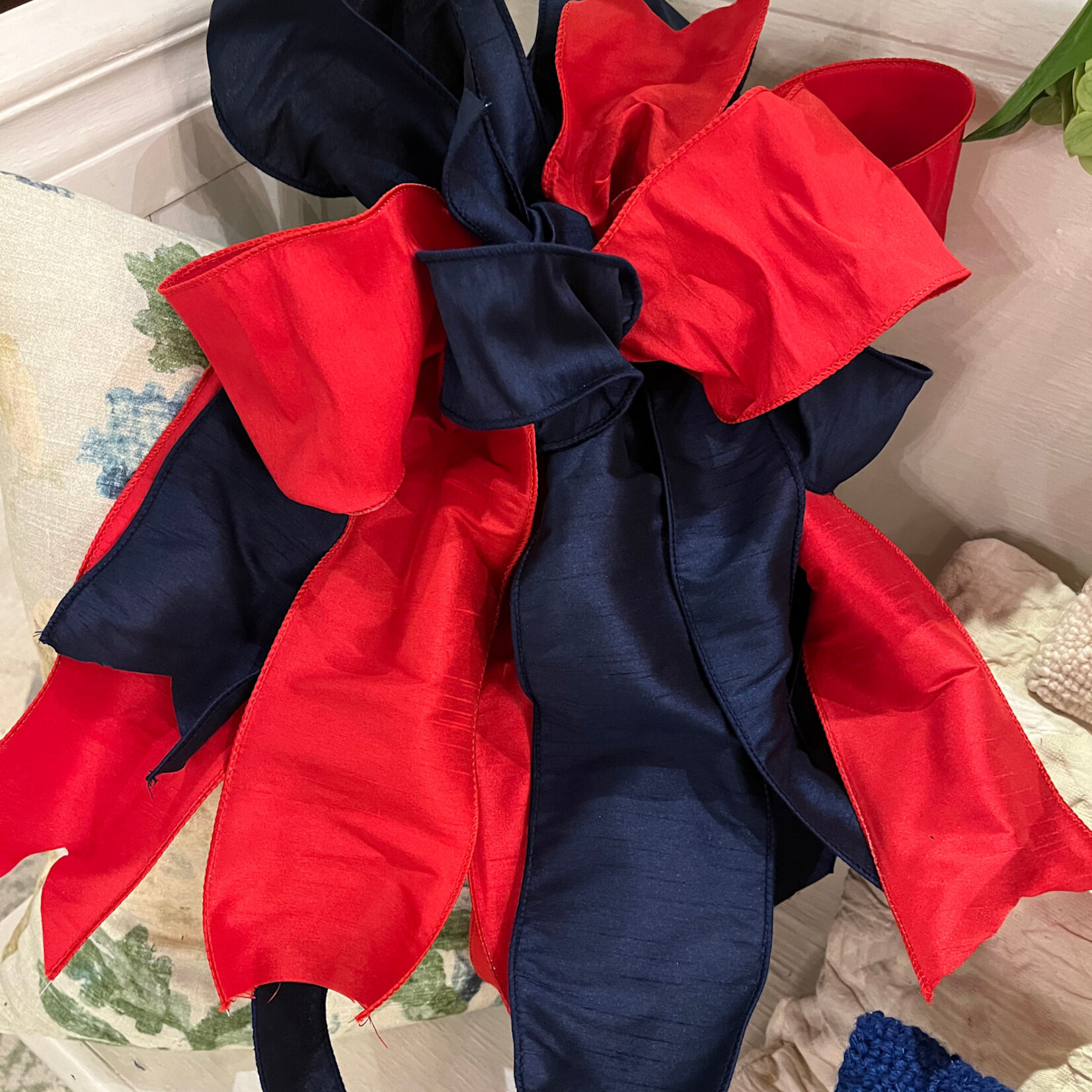 Ole Miss Bow