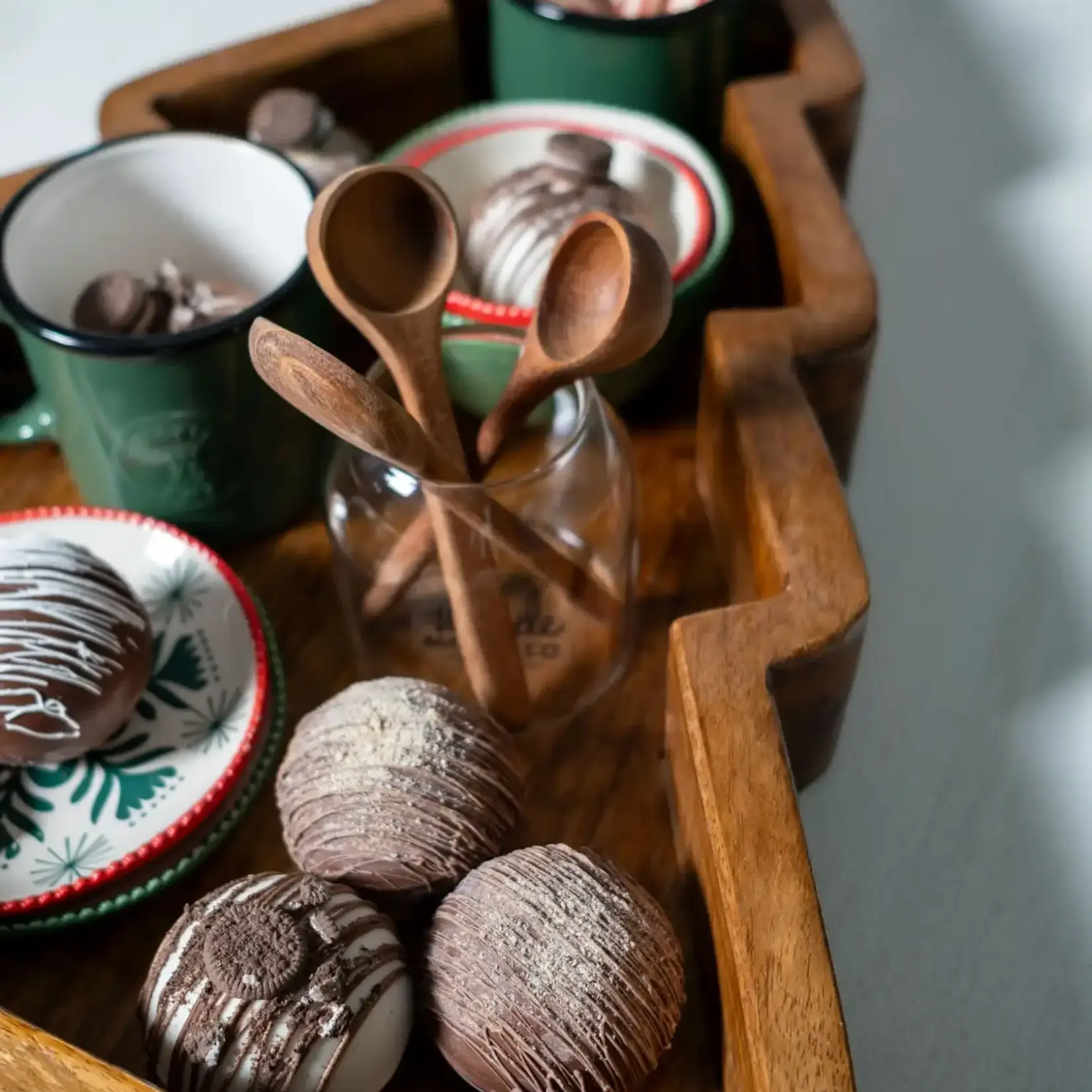 Made Market Company Christmas Tree Dough Bowl Large 18.5″ l x 25″ w x 3″ H