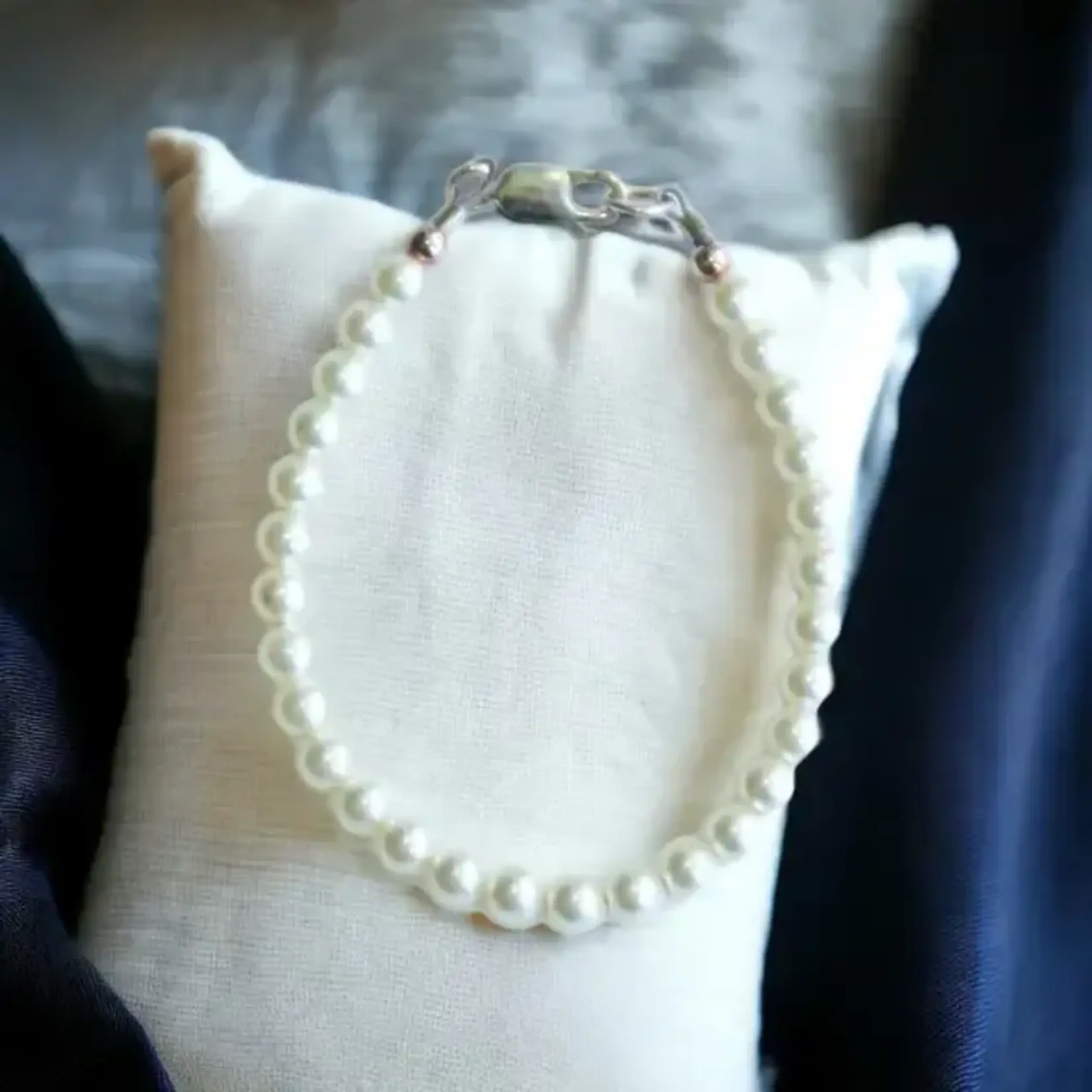 Zsa Zsa and Lolli Classic Pearl Baby Bracelet