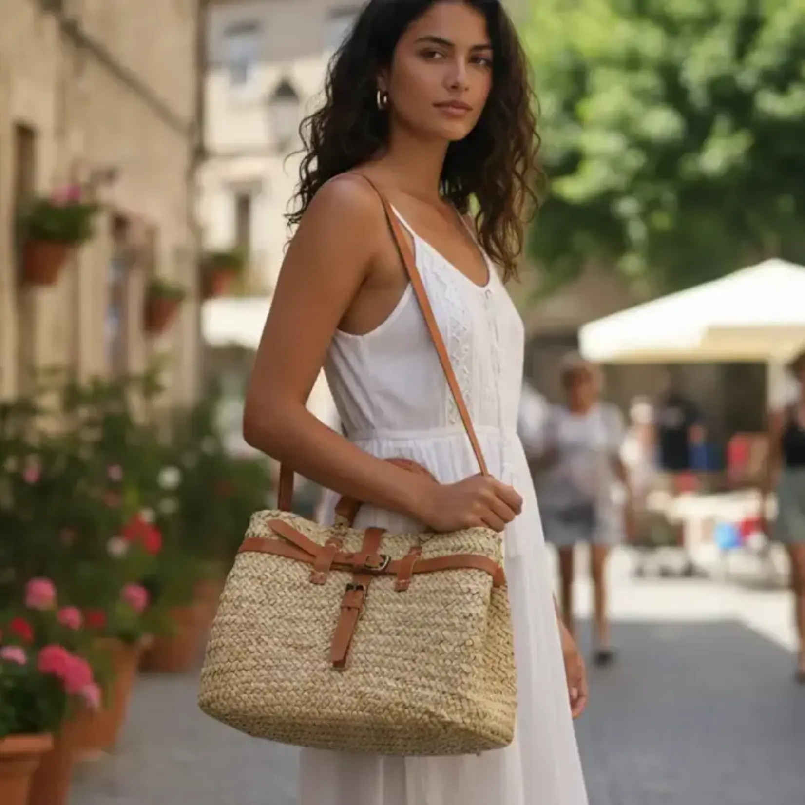 Handwoven Palm Bag with Leather Handles