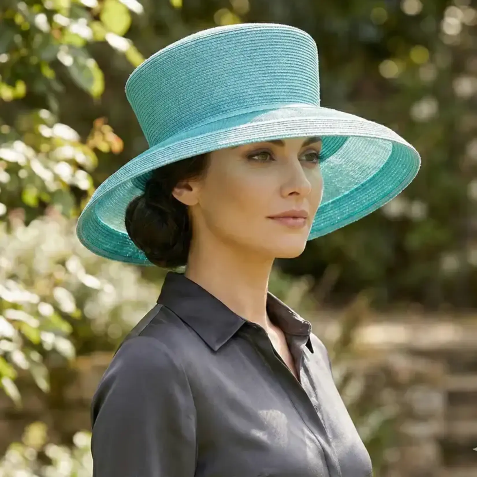 Women’s  Braided Straw Bucket Hat