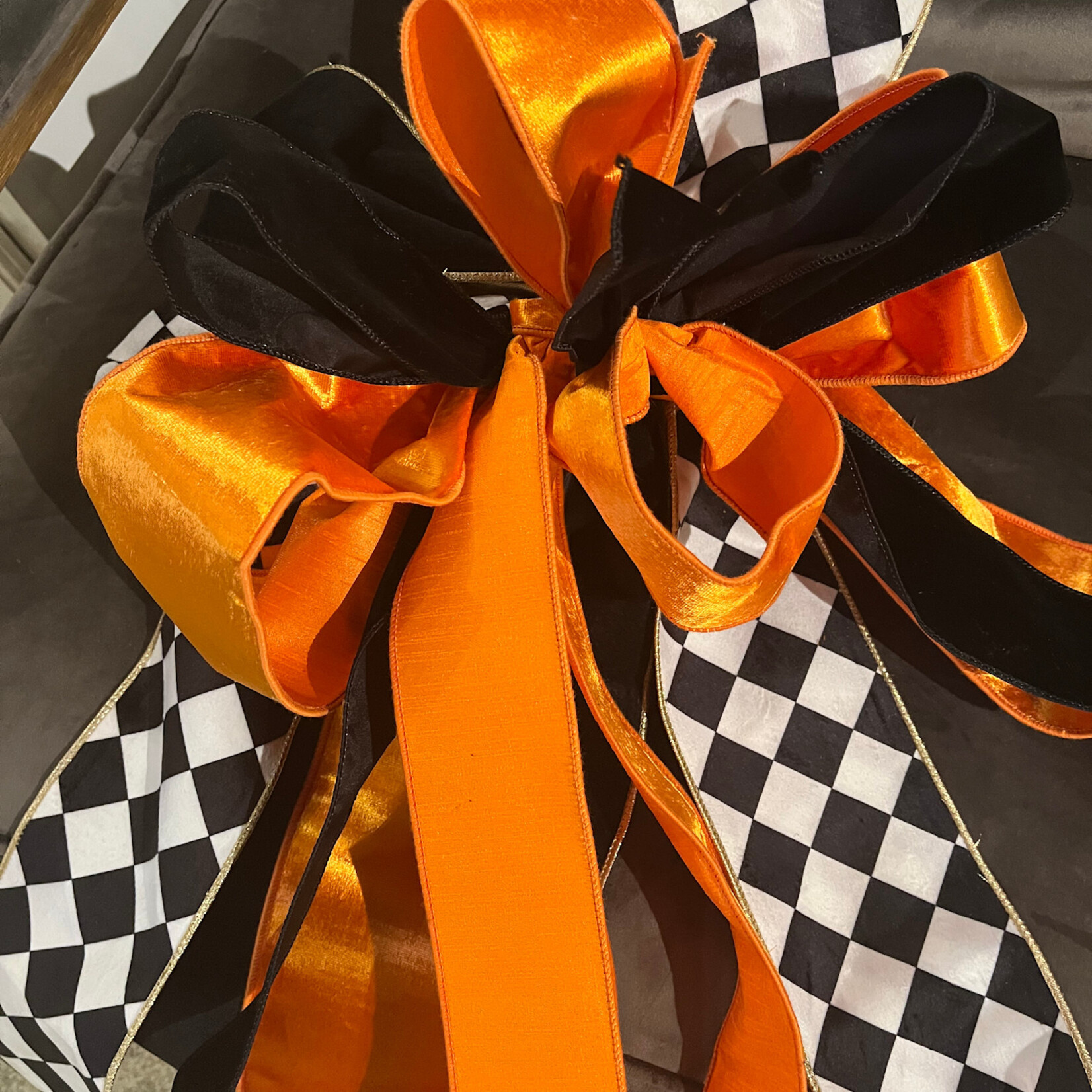 Halloween Bow with Diamond Velvet Black & White