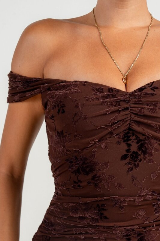 OOff Shoulder Back Open Ruching Mermaid Midi Dress