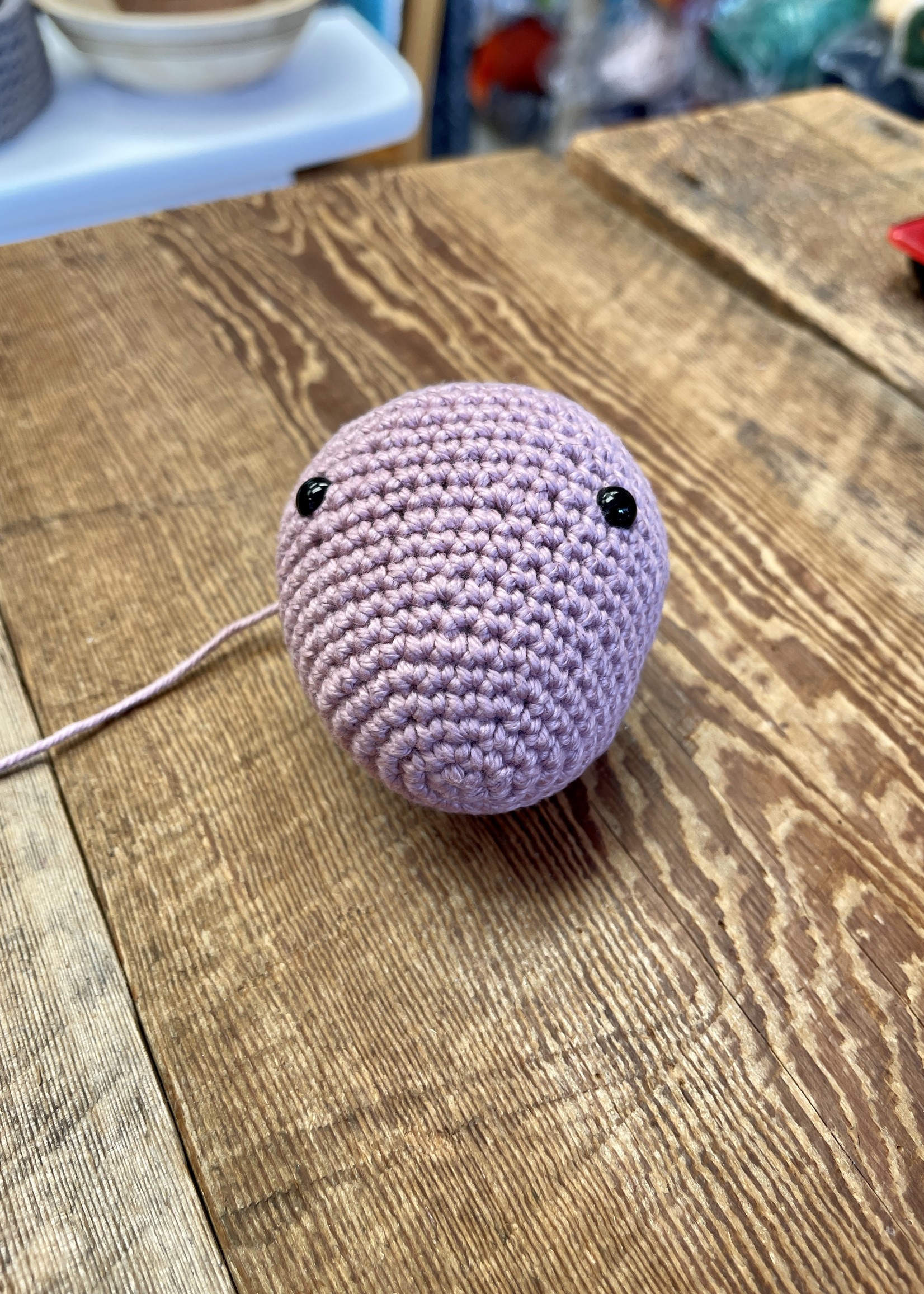 how-to-install-safety-eyes-on-your-knitted-crafts