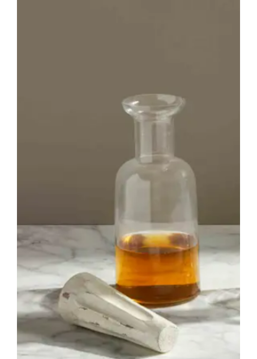 Mudpie Decanter With Grooved Finial