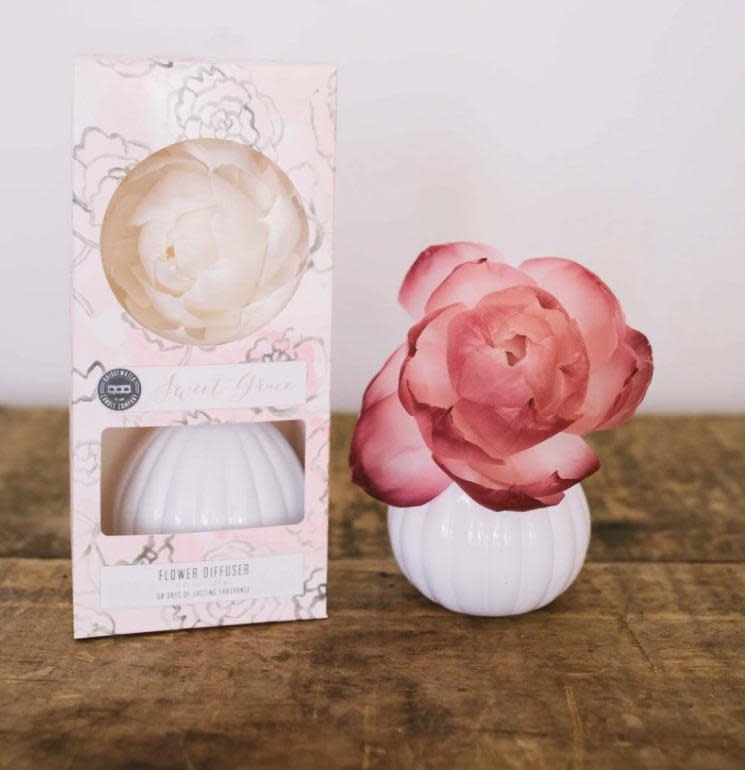 Sweet Grace Flower Diffuser – Adelyne's Boutique & Gifts