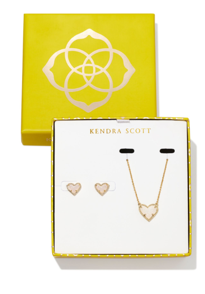 Kendra Scott Ari Heart Pendant Necklace