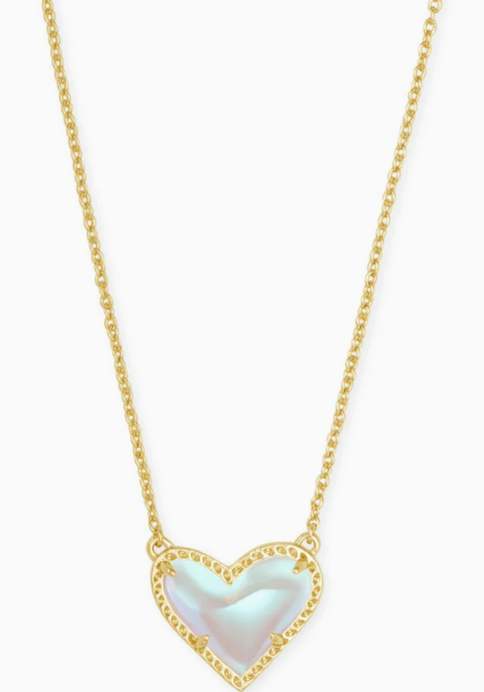 Nola Gold Short Pendant Necklace | Short pendant necklace, J necklace,  Necklace